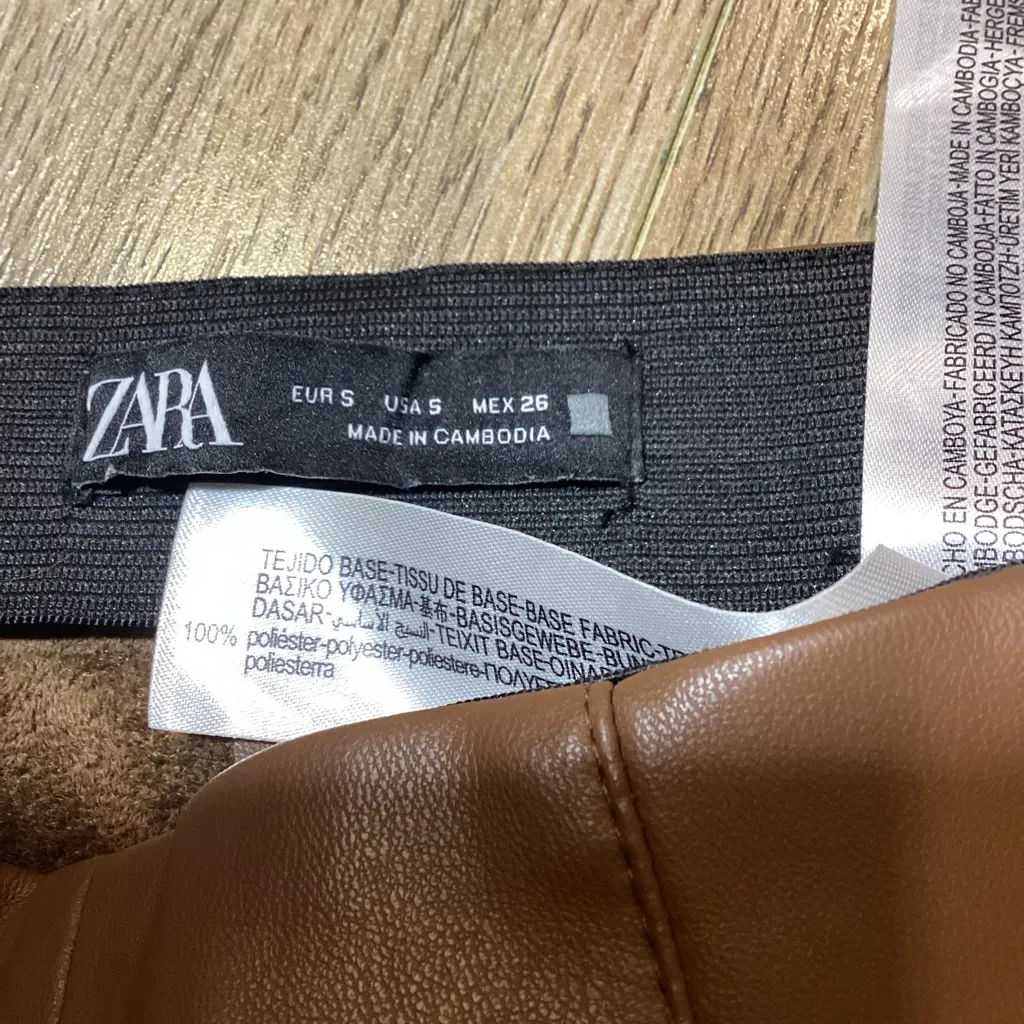 Zara Women’s Tan Faux Leather Trousers – Size S‎ (26)– Pre-Owned - Image 3