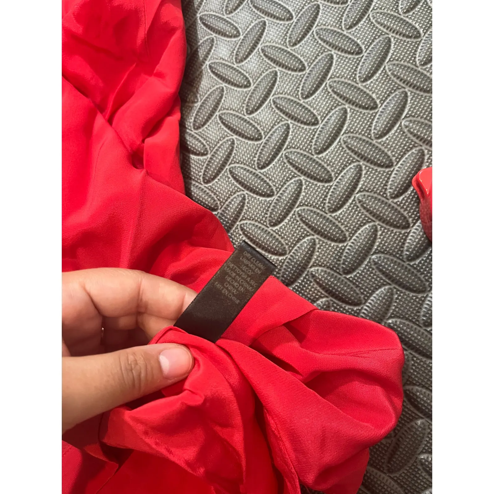 NWT Rachel Roy Solid Shell True‎ Red Blouse 100% Silk Womens Size XL - Image 10