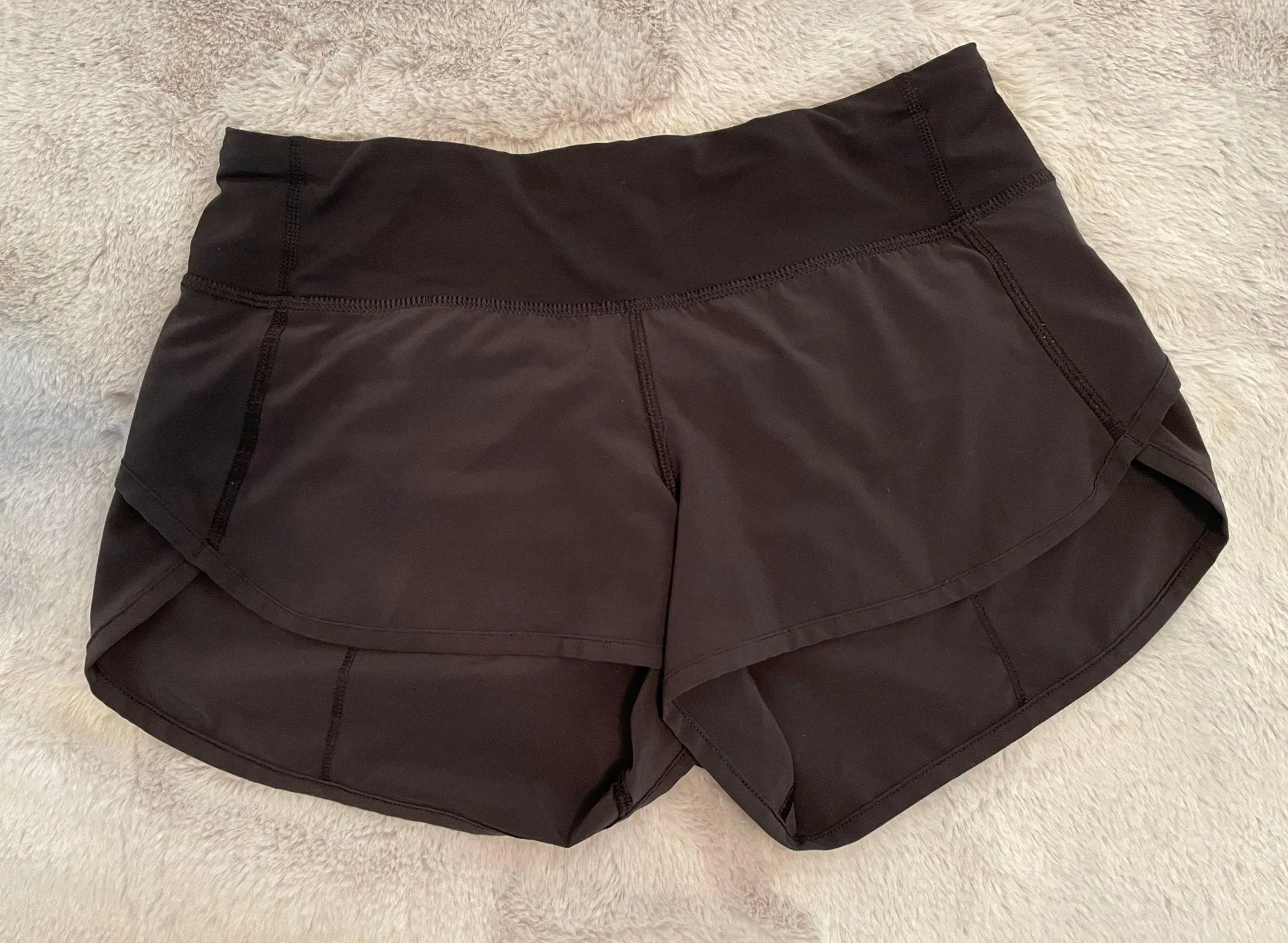 Lululemon Speed Up Low-Rise Short 2.5" - Image 3