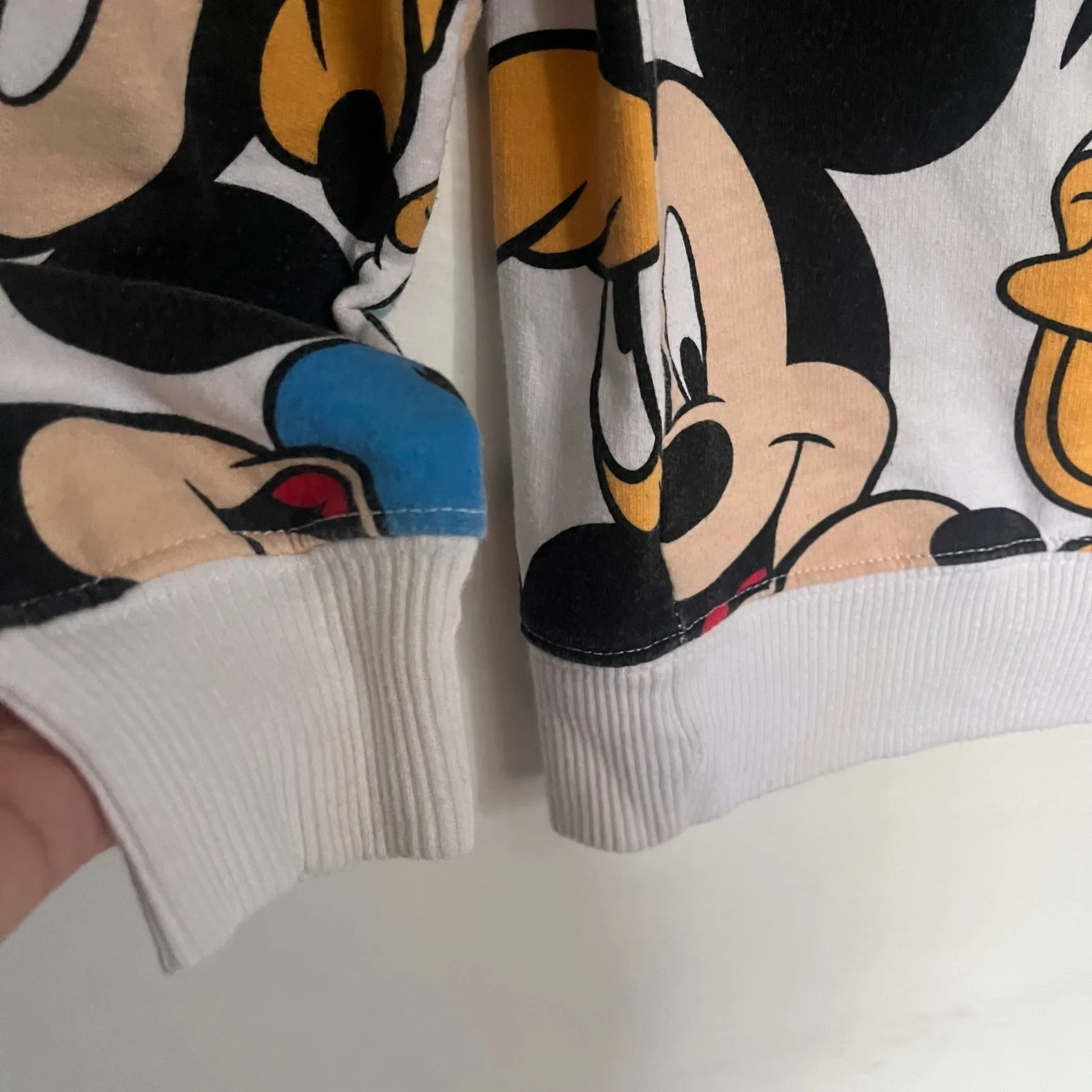 Disney Y2K Mickey House Sweatshirt Womens Sz S Cartoon Allover Retro Kidcore - Image 5