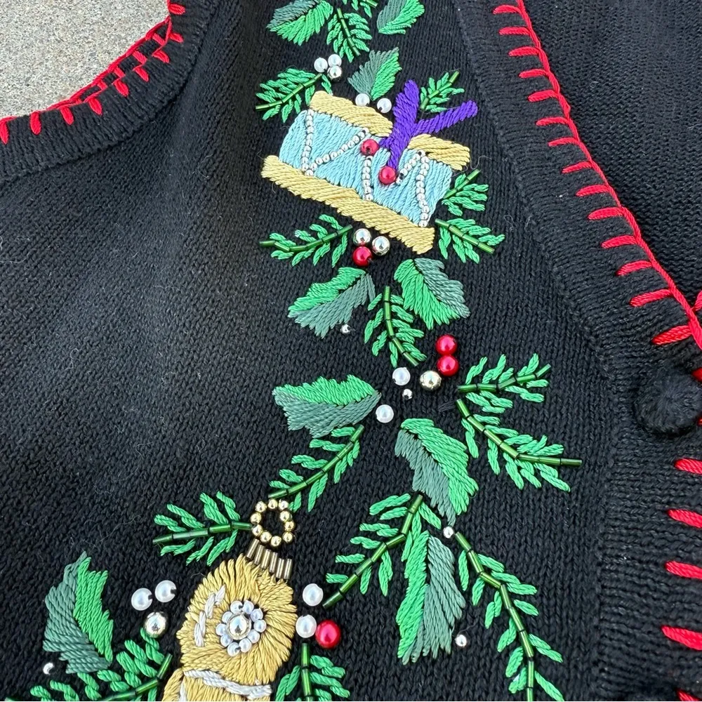 Vintage Y2K Ugly Christmas Black Sweater Vest Nordic Horse Drum Doll Bear NWT M Size M - Image 4