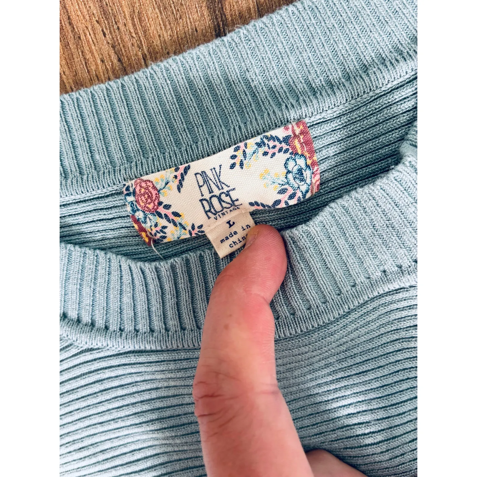 Pink Rose Sweater Large Blue - Image 5