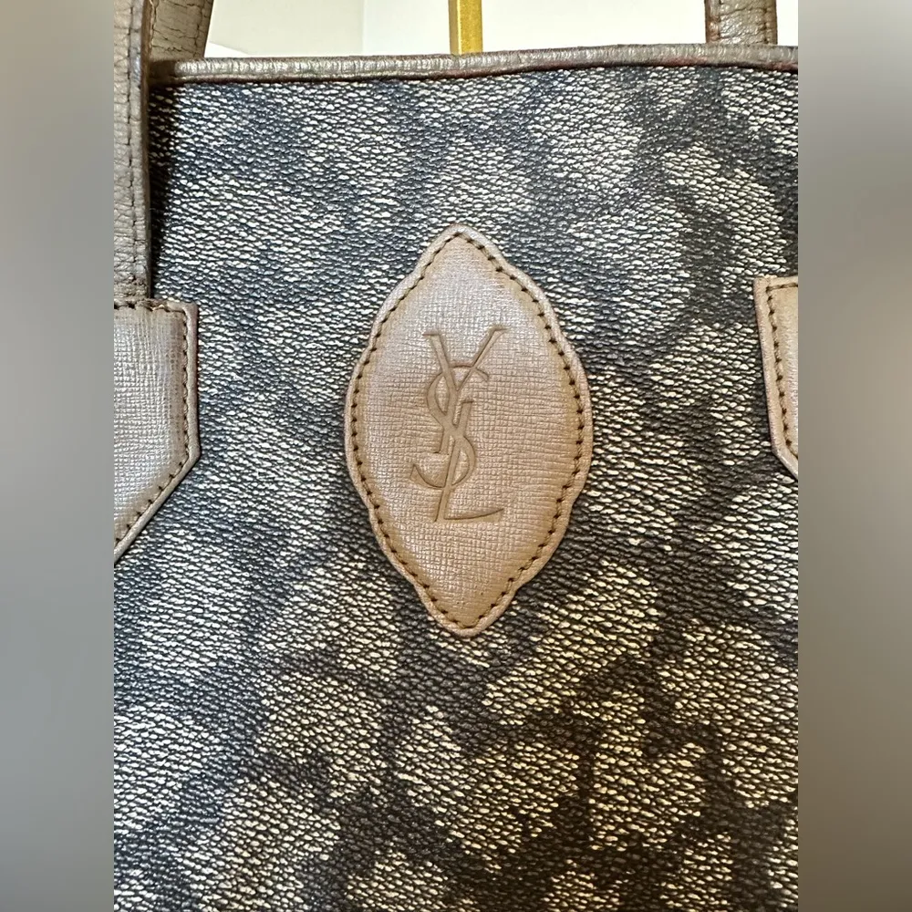 Yves Saint Laurent Autre Marque PVC Leather YSL Logo Giraffe Tote Vintage Tan - Image 7