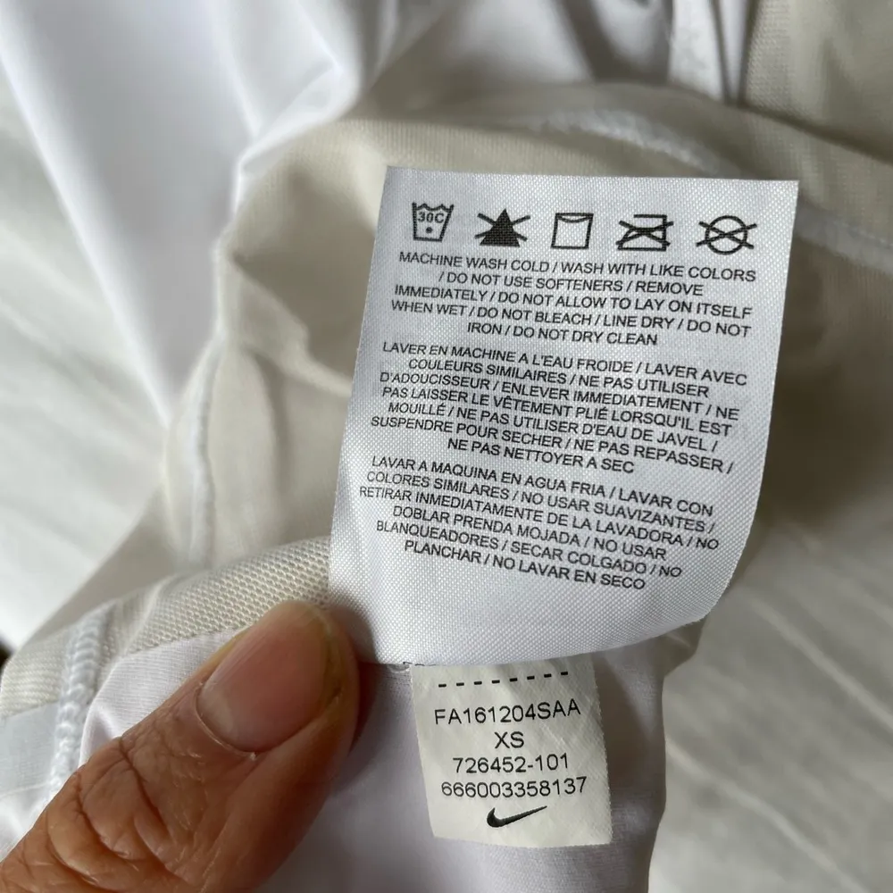 Nike Dri-Fit white loose-fitting tank/singlet Sz XS EUD low/open back racerback - Image 6