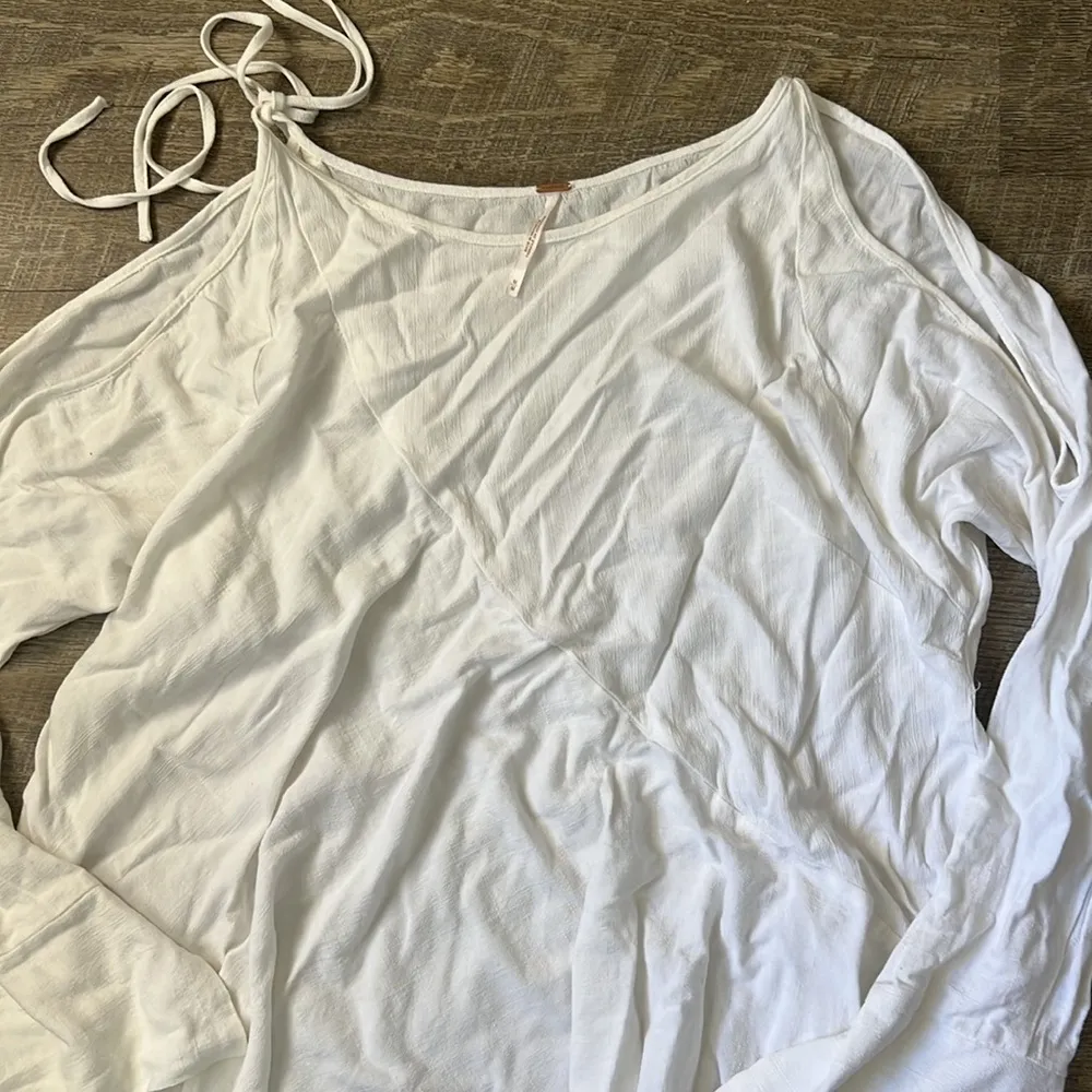 Free People Clear Skies White Tunic Size Medium - Image 2