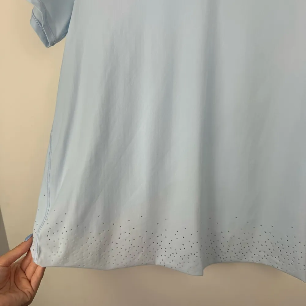 Lululemon Quick Pace Short Sleeve Tee Top Sz 6 Baby Blue Crossover Back - Image 9