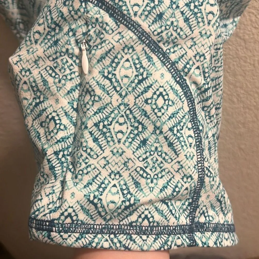 ✨Title Nine Womens Ruched Grace Sz Medium Pattern Tee✨ - Image 8