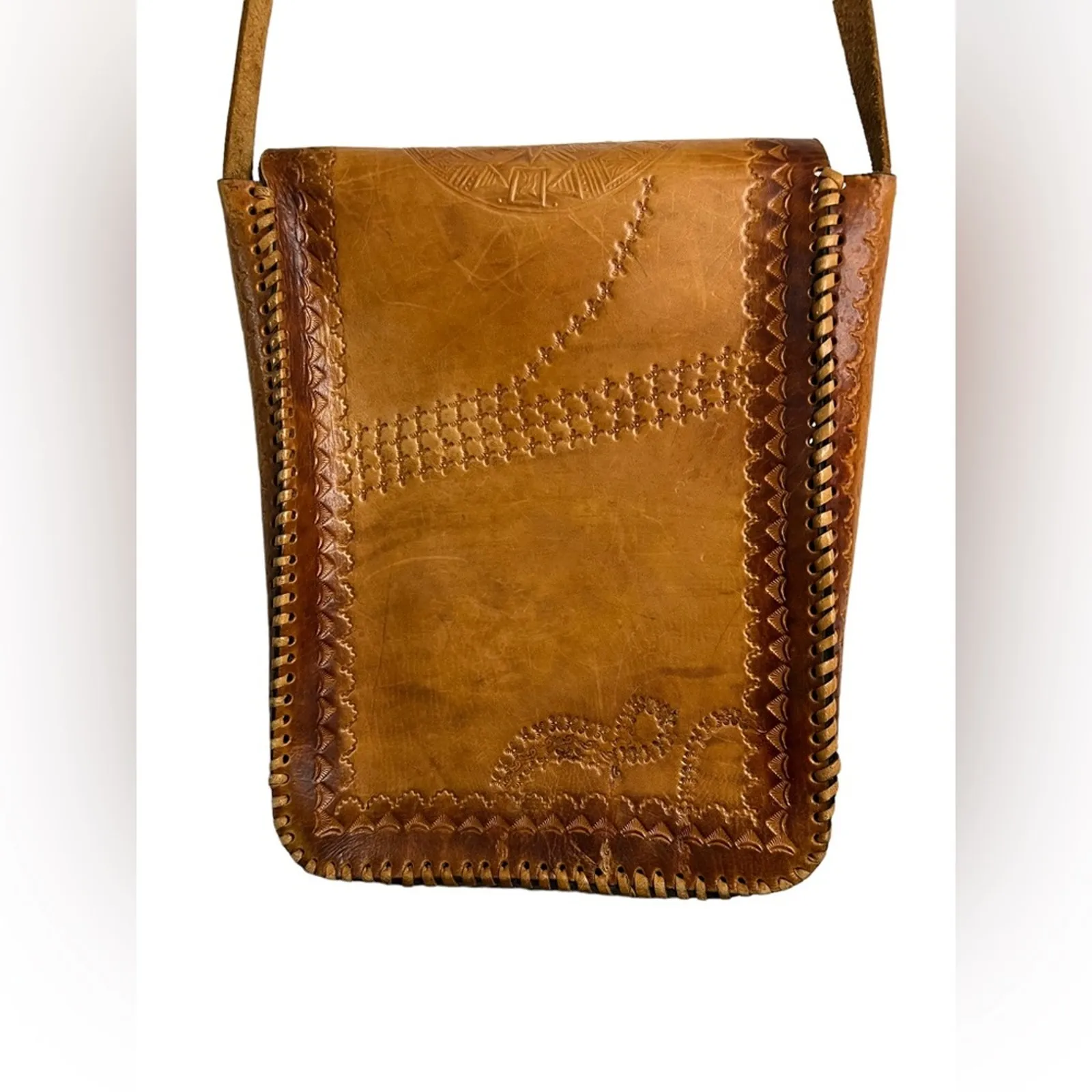 Handmade custom tooled leather crossbody bag - Image 3