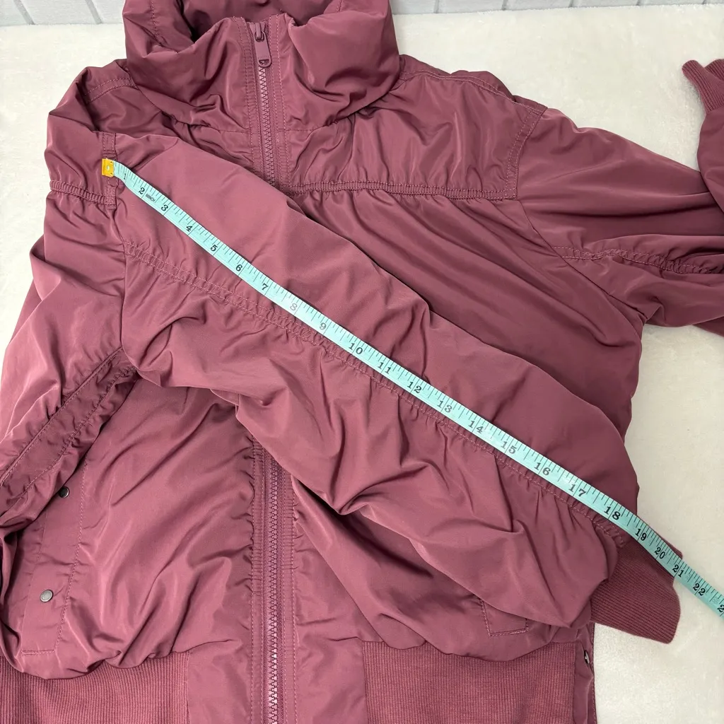 Athleta Women's Mauve Point Reyes Bomber II Jacket Size M - Image 12