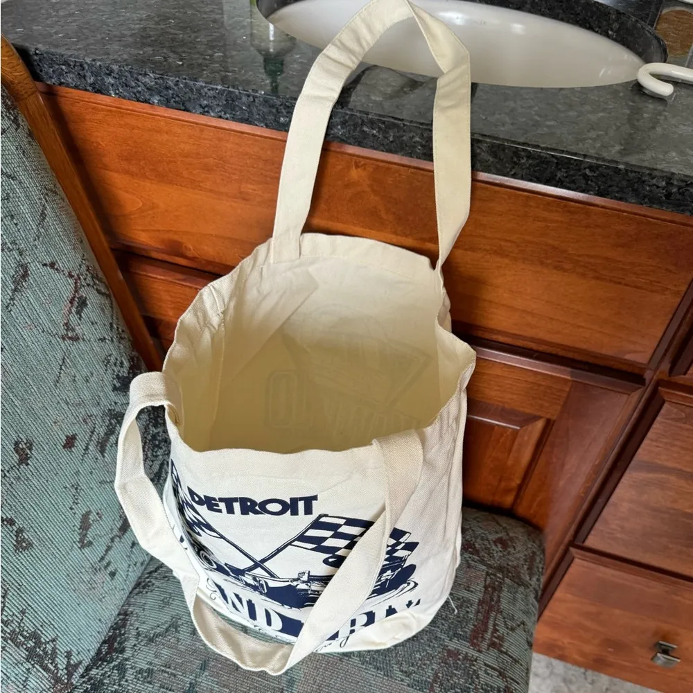NEW CANVAS TOTE DETROIT GRAND PRIX 2024 KIWICLO RACING UNISEX - Image 3