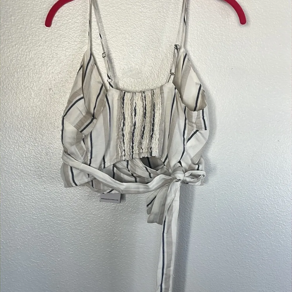 NWT RAILS White Khaki Blue Stripe Smocked Wrap Crop Top Juliana Coco Linen M - Image 8