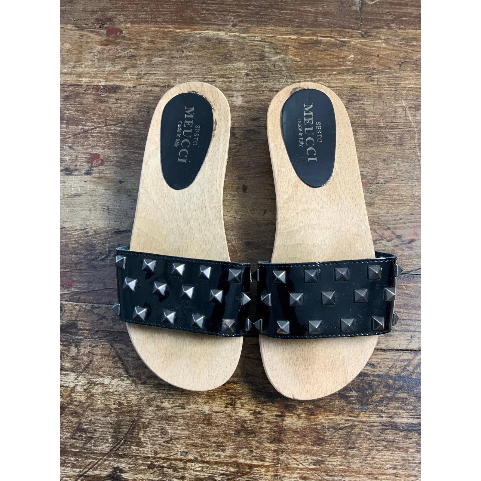 Sesto Meucci Sandals Black Stephy Studded‎ Patent Clog Wood Bottom Women sz 37 - Image 2