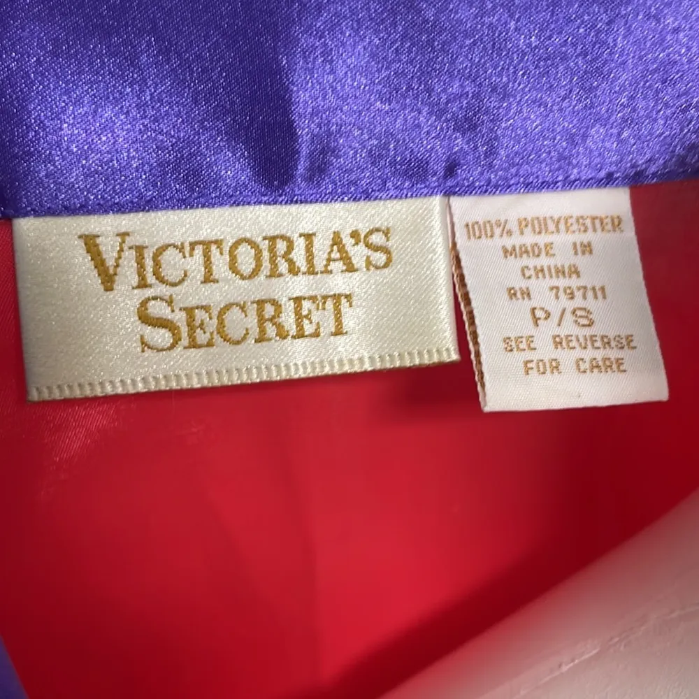 VTG Victoria's Secret Gold Label Cherry Red Satin Nightshirt - Image 5