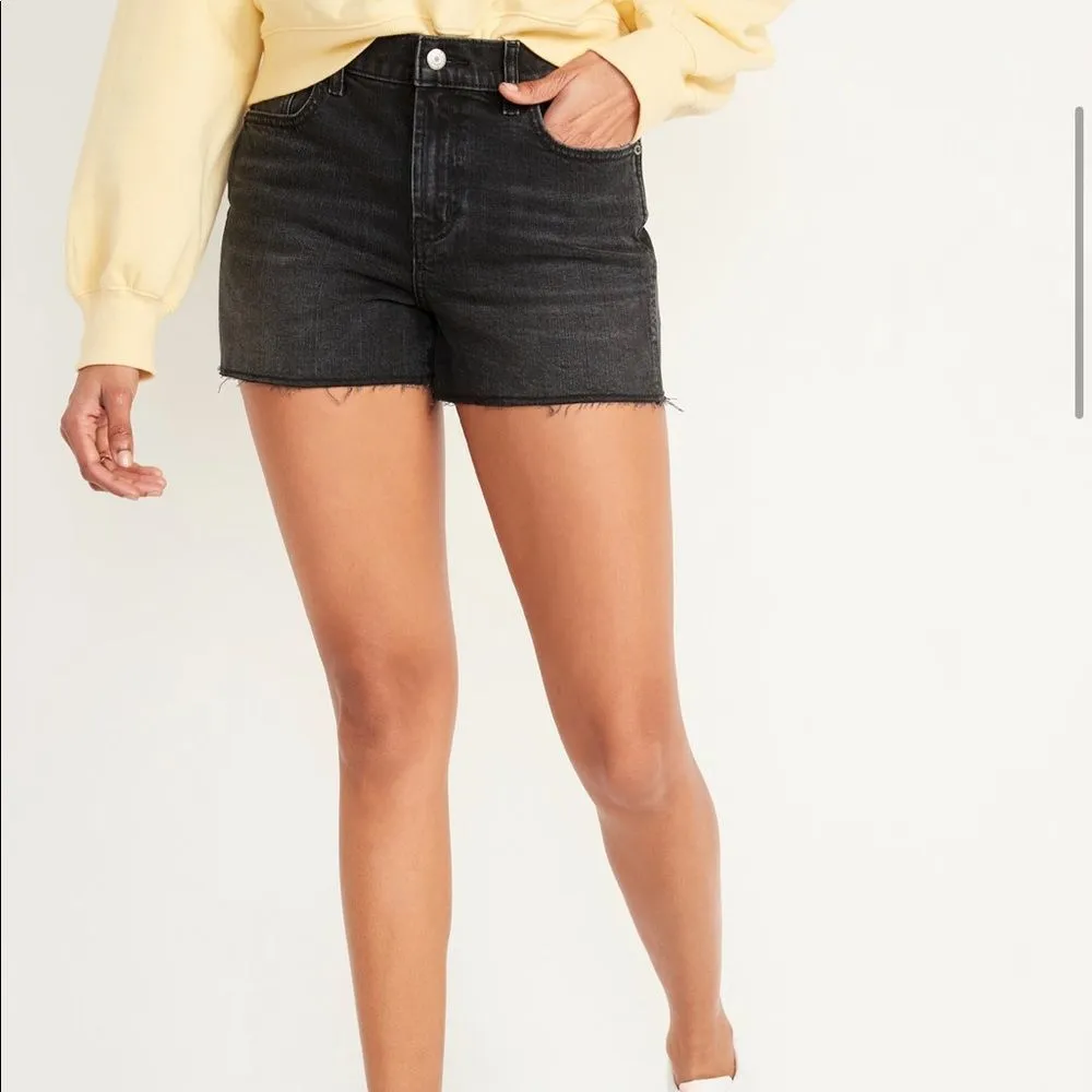 Old Navy black ember mid-rise boyfriend cutoff shorts, size 10 NWT - Image 7