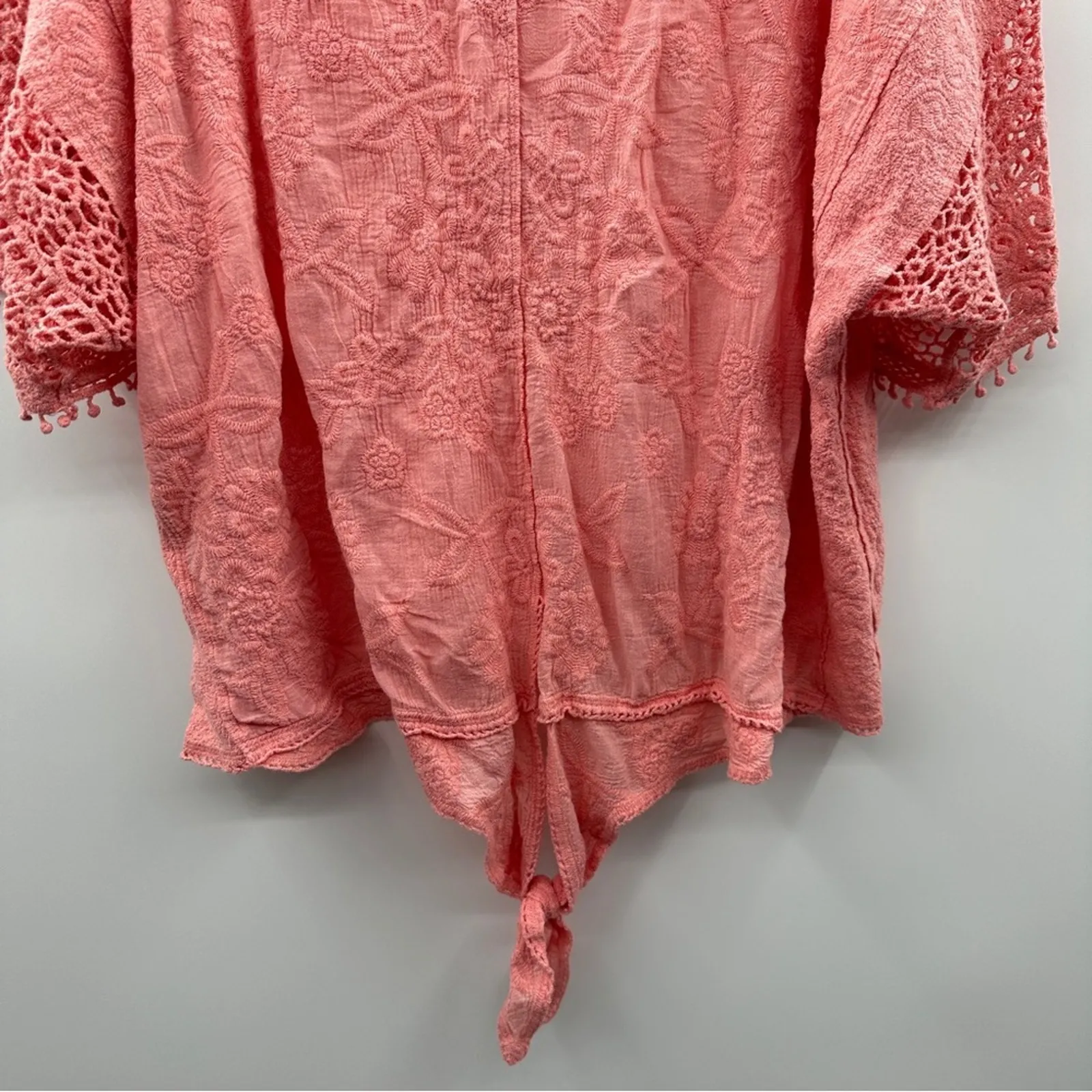 Lane Bryant Light Pink Tie-Hem Lace Crochet Short‎ Sleeve Top Size 22/24 - Image 5