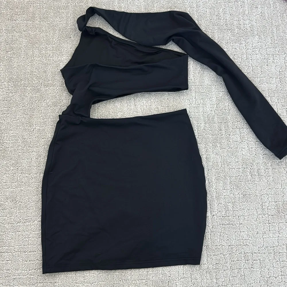 White Fox Boutique one shoulder long sleeve mini wrap around bodycon dress - Image 10