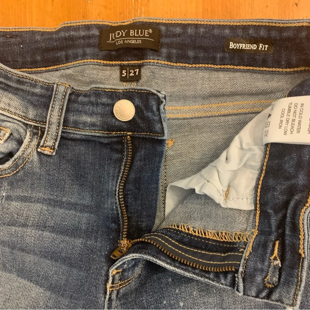 Judy Blue Boyfriend Fit Distressed Paint Splash Mid Rise Jeans Size 5/27 - Image 4