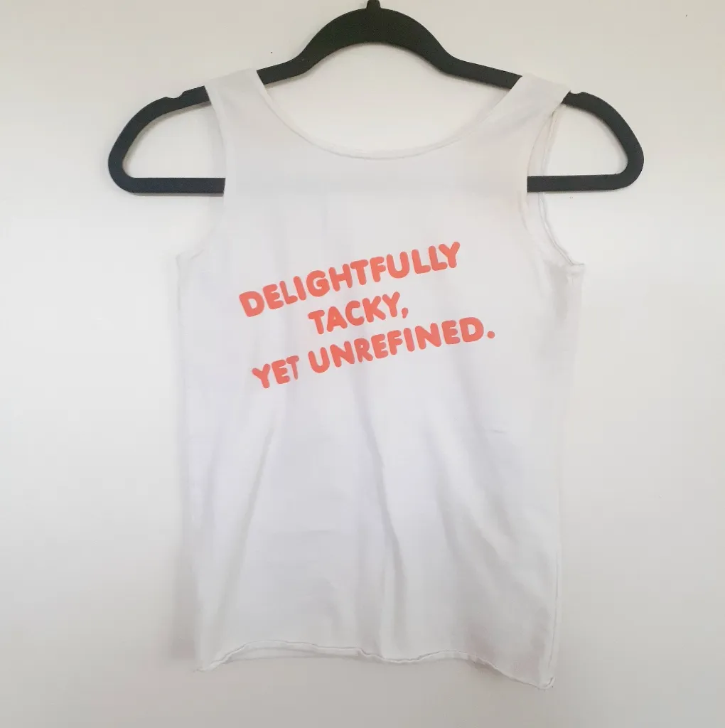 Hooters Worn White Womens Tank Top From Fort Lauderdale Florida Size Small - Image 5