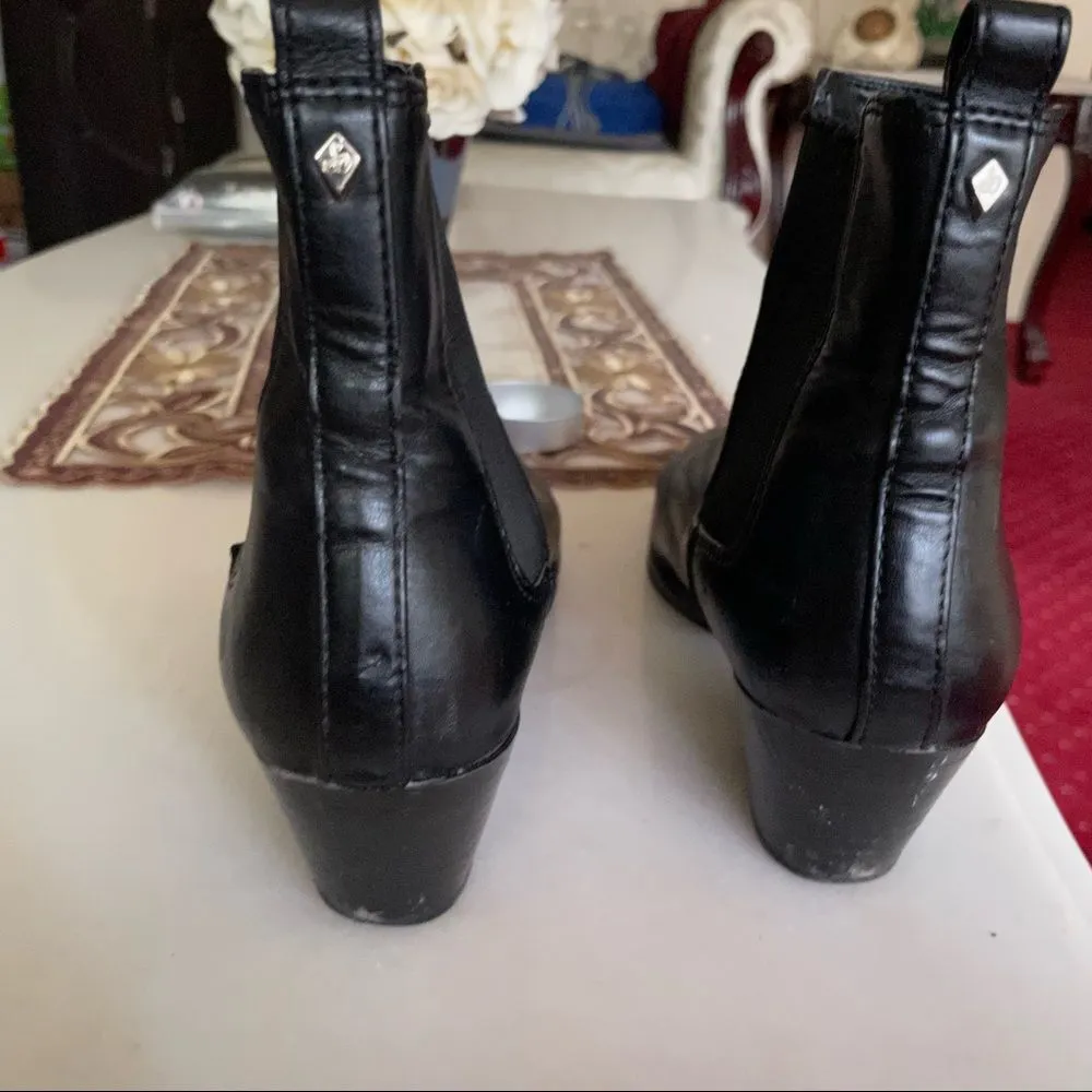 Sam Edelman  Reesa Black Chelsea Leather Ankle Booties- Size 6.5 - Image 4