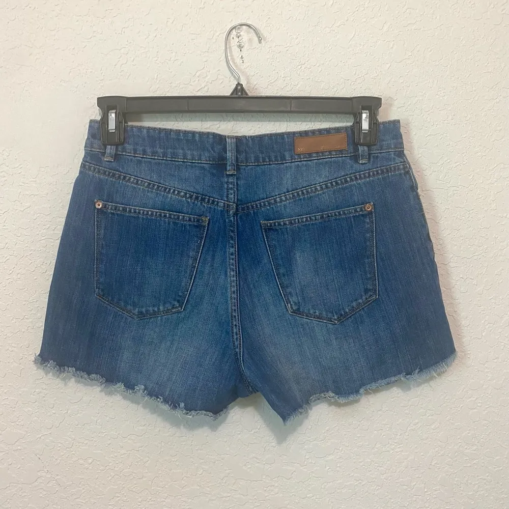 Mango Blue Denim Shorts Raw Hem High  Pockets Rise Size 6 - Image 2