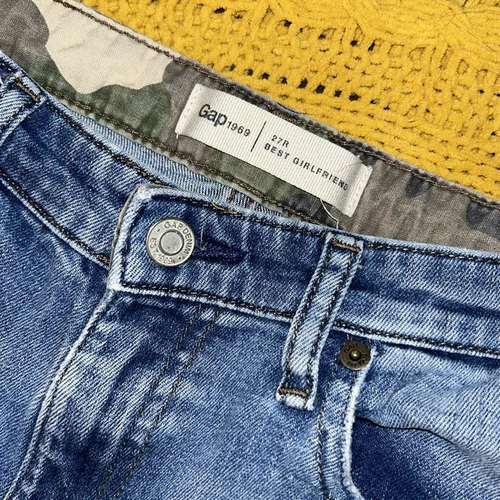 Size 27R Best Girlfriend Jeans with Camo Cuffs - Image 5