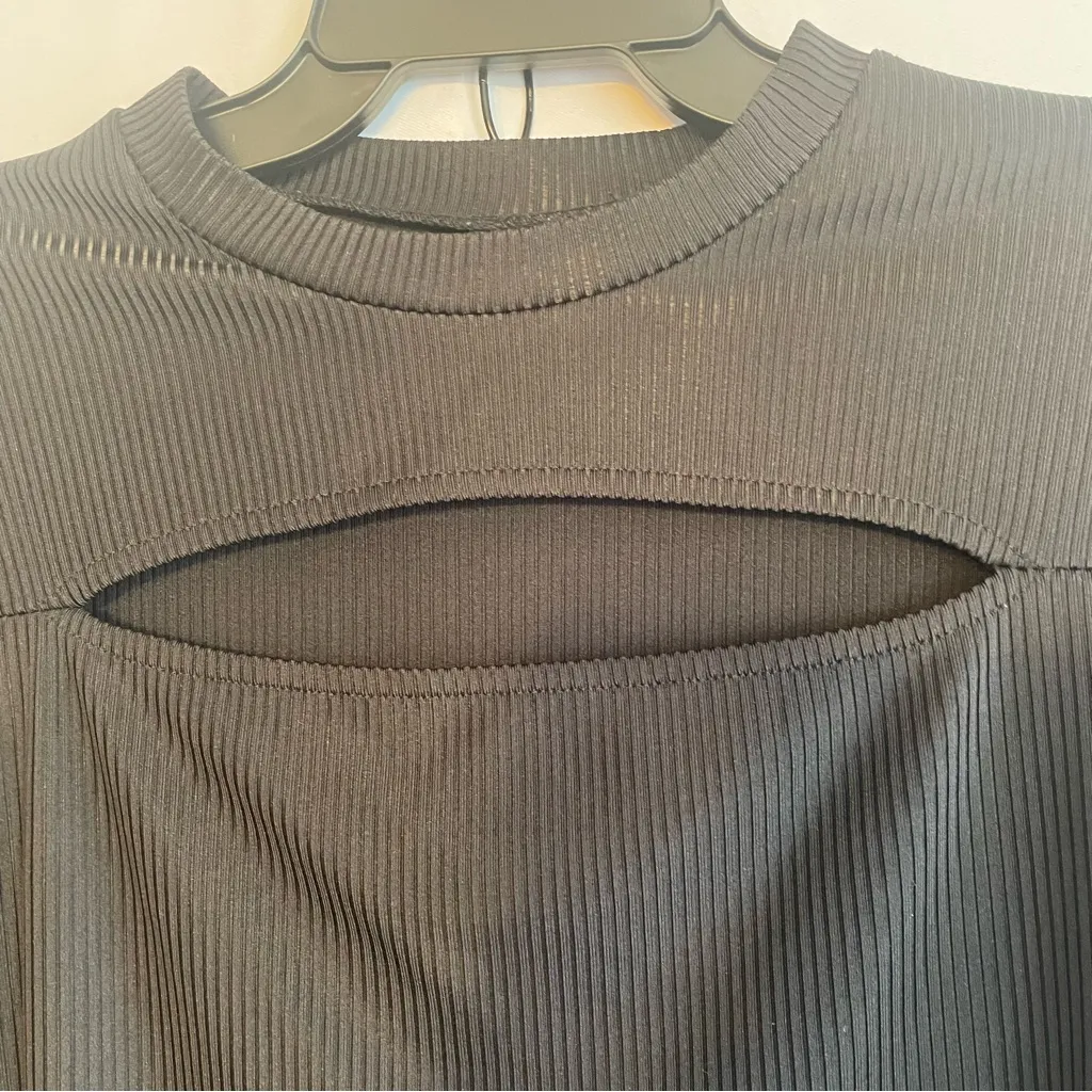 H&M Divided Pickaboo Cutout Top Black Ribbed Women L Croquette Girl Y2K Boho EUC - Image 4