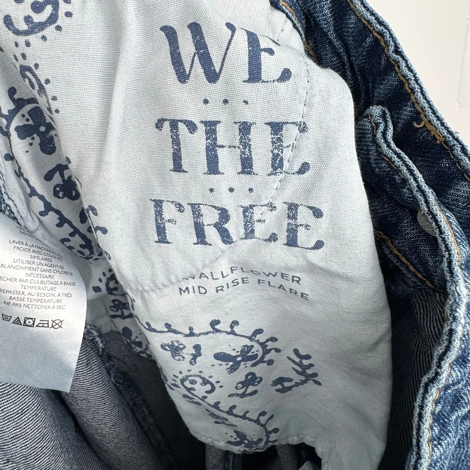 We The Free Wallflower jeans women's 33 wide leg mid rise flare blue denim retro - Image 7