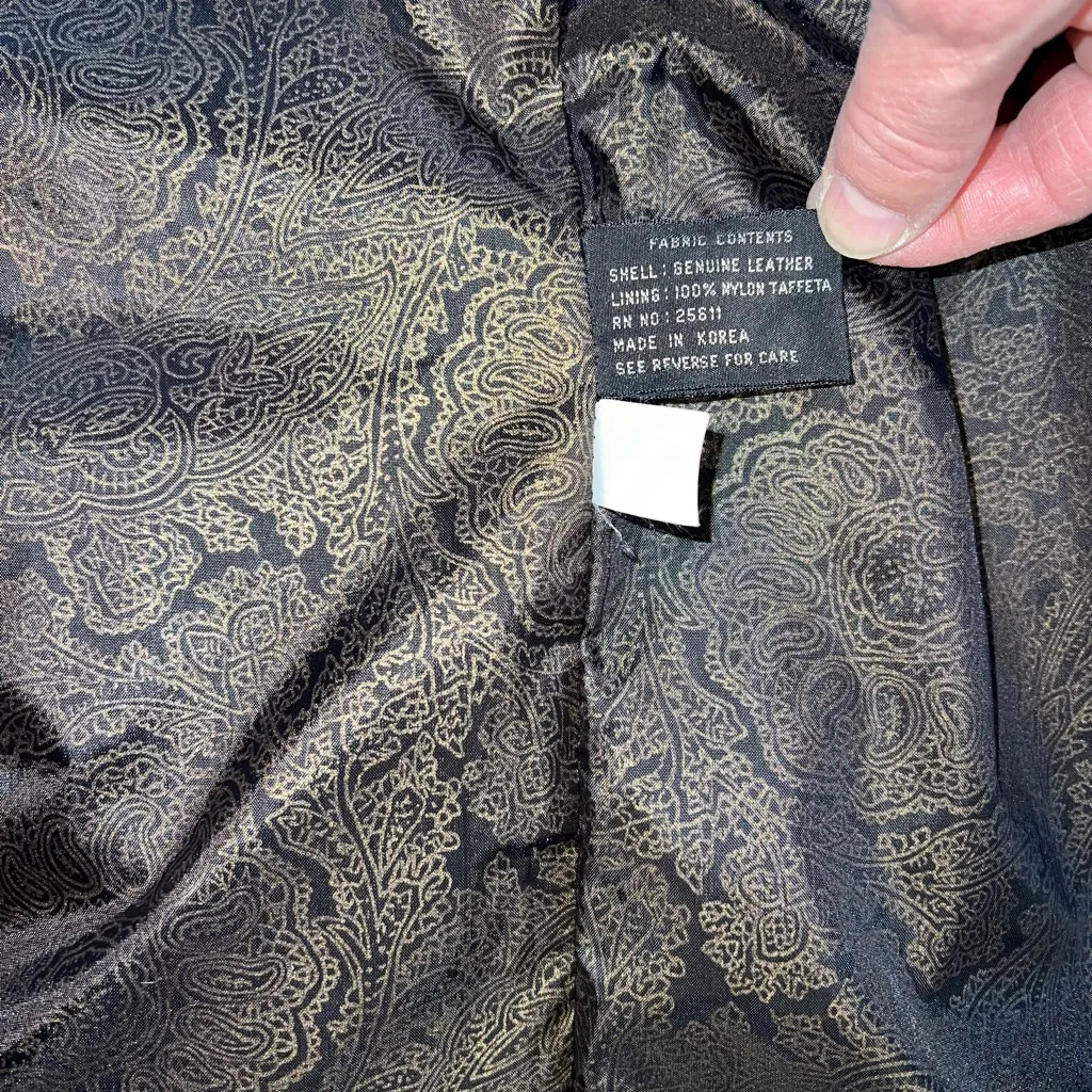 Gorgeous Vintage 90s Avanti Charcoal Suede Trench Coat! - Image 9