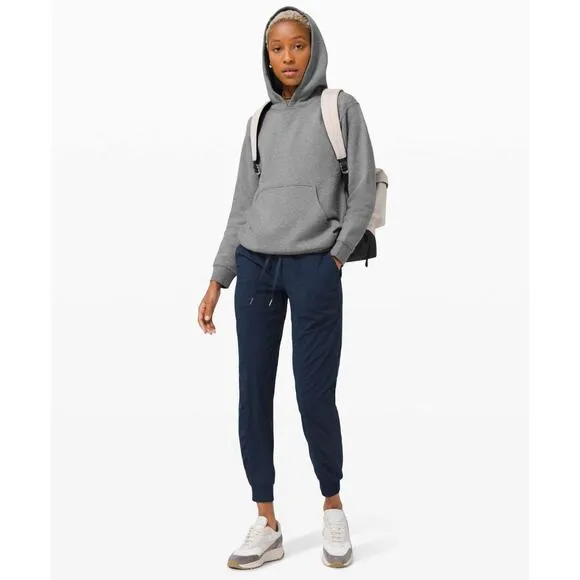 Lululemon Gray Fleece Hoodie Hooded Sweatshirt Size 2 Kangaroo Pocket‎ - Image 2