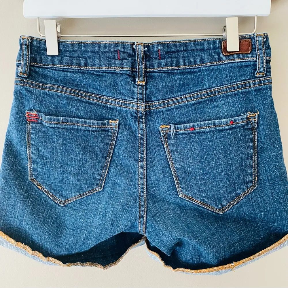 BDG by Urban Outfitters Shortie Denim Shorts Blue Sz 28 - Image 4