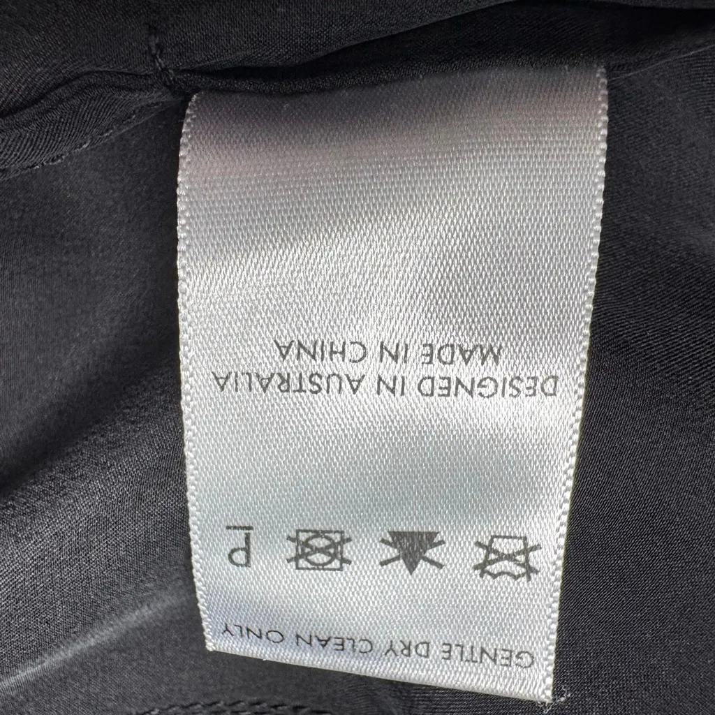 Misha Collection Black Silk Trench Coat Size 2 - Image 5