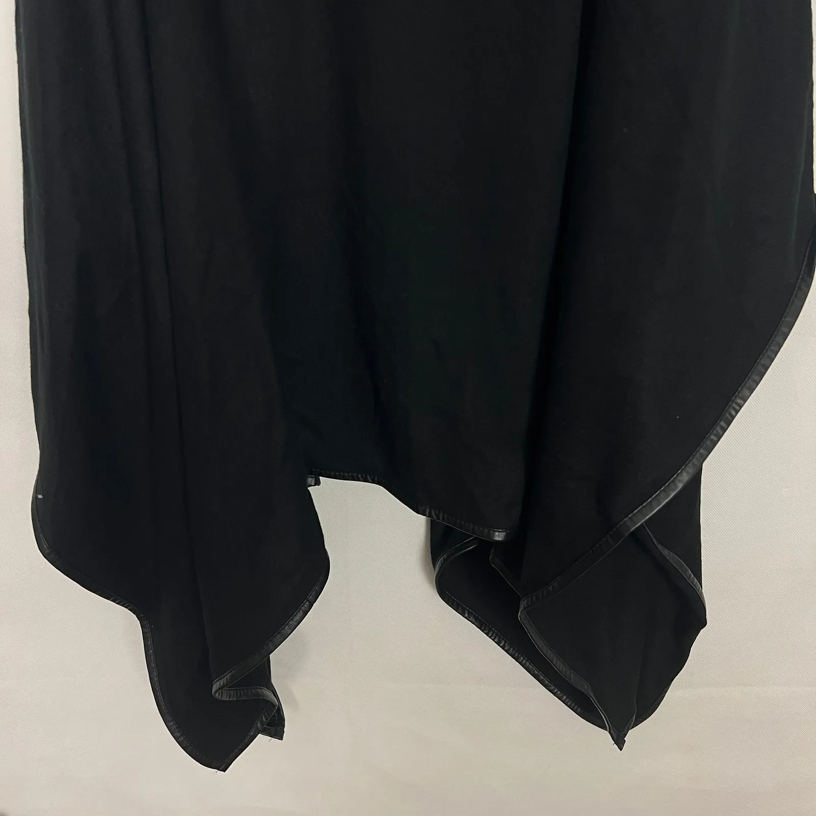 NWT Jones New York 1/4 Button Black Cape One Size - Image 10
