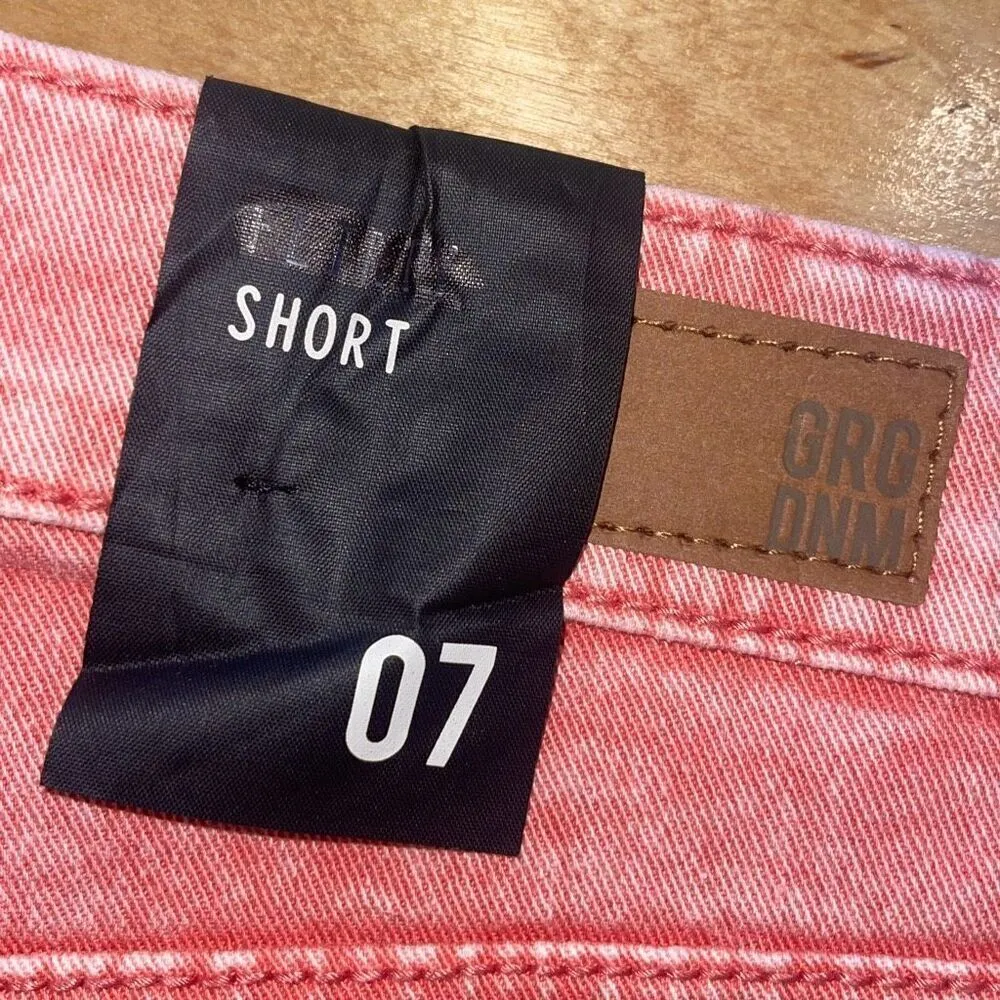 GRG DNM Womens Retro Highwaisted Flirty Denim Jean Shorts Heart Red Size 7 NWT‎ - Image 4
