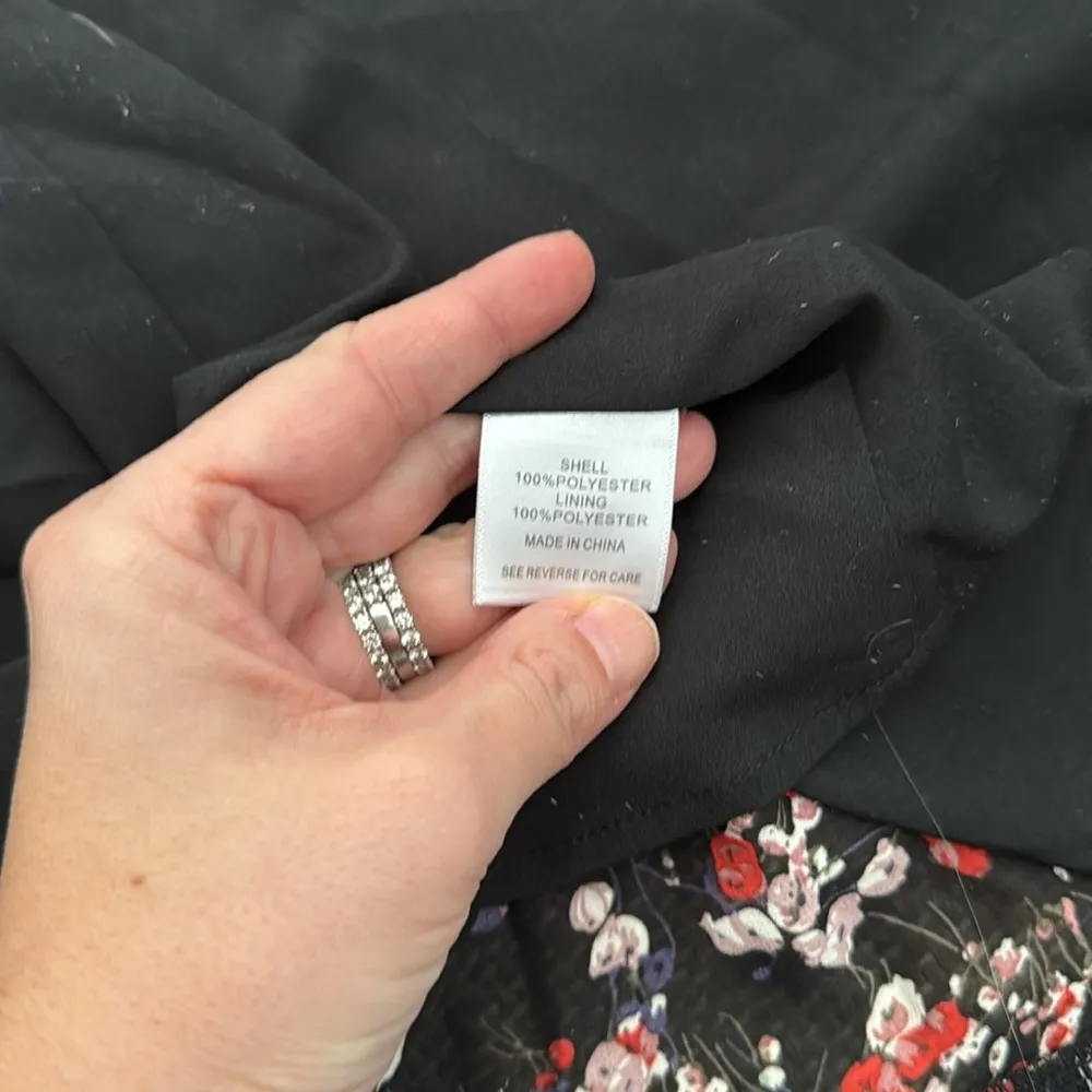 NEW Lucy Paris Red/Black Floral Wrap w/ Side Tie & Ruffle Sleeve/Skirt - Image 9