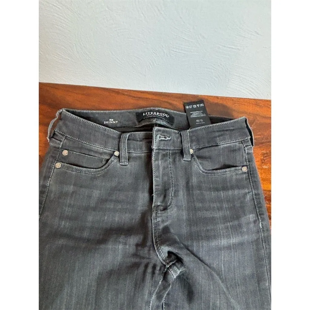 Liverpool Women's Skinny Jeans Size 2 Black Denim Stretch 5-Pocket Design - Image 3