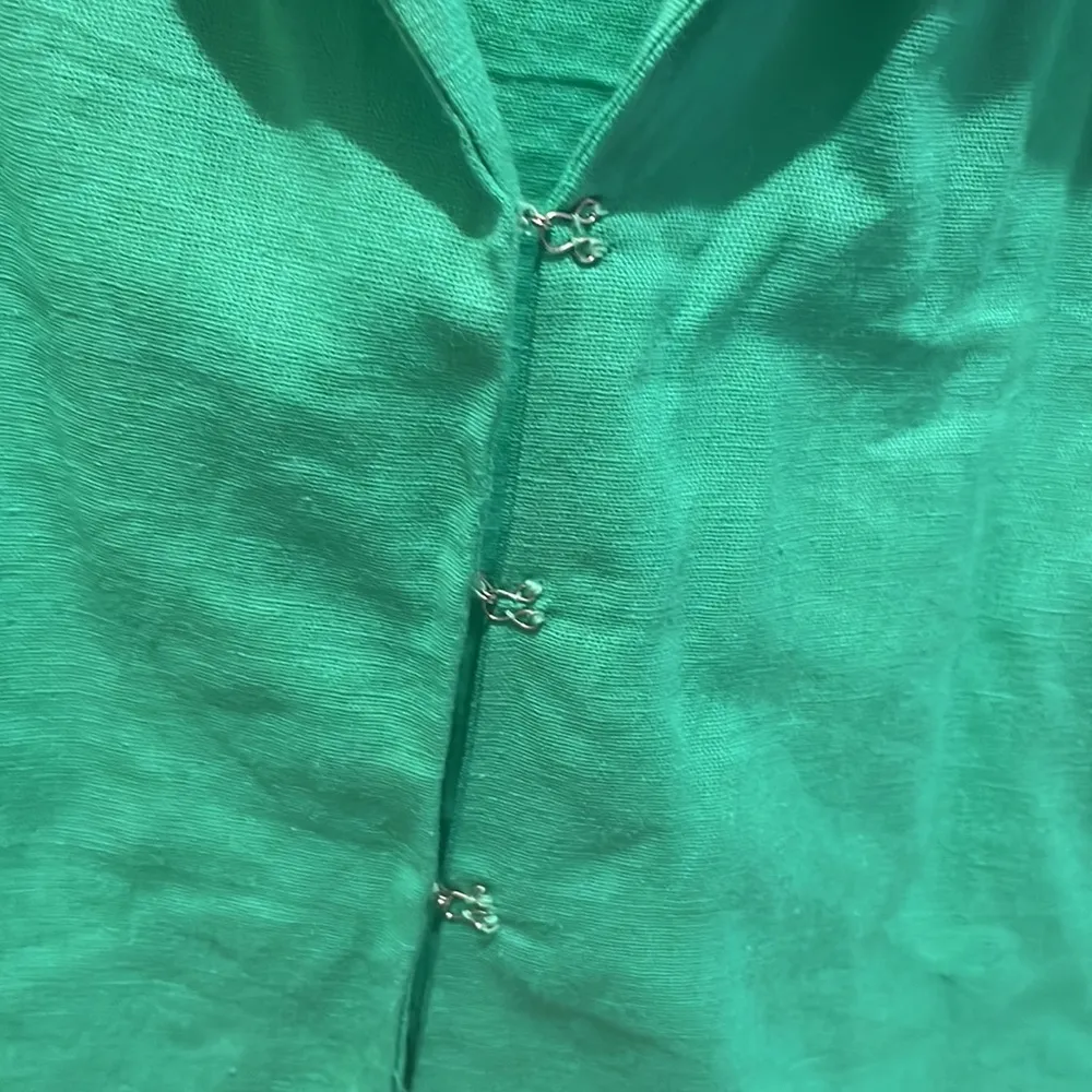 Womens New Pretty Little Thing Green Linen Feel Fitted Hook and Eye Shirt - Image 7