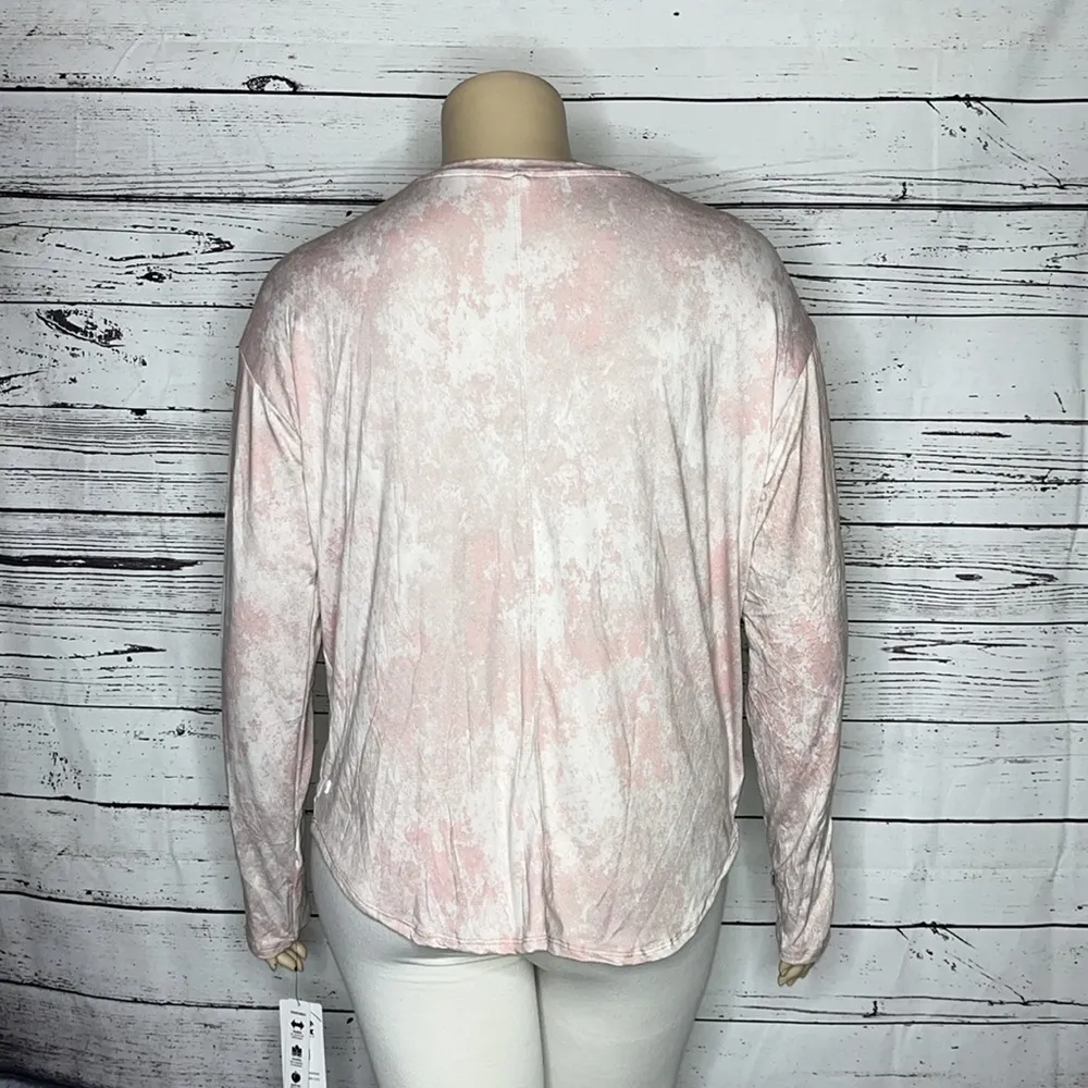 RBX Active NWT Size XL Pink Tie Dye V-Neckline Athletic Top w/ Thumbholes - Image 4