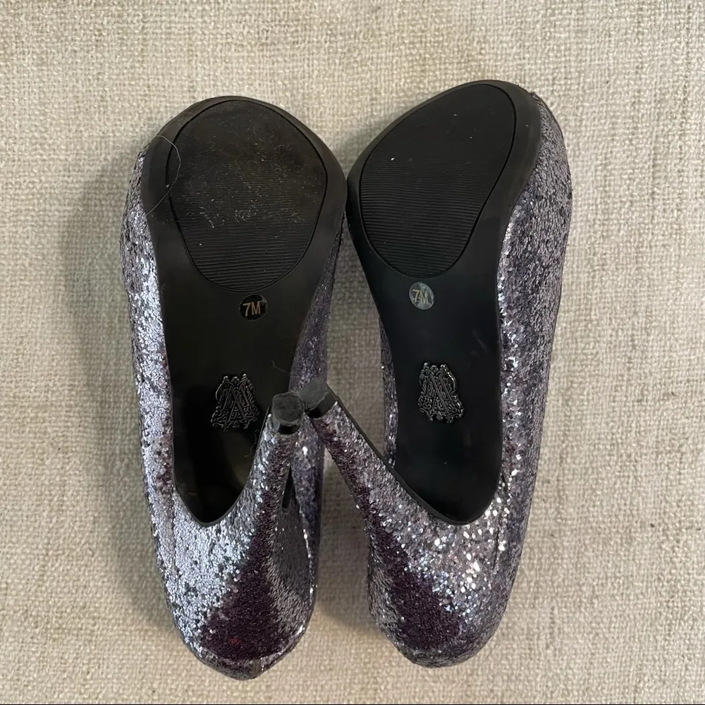 Vera Wang White Collection Open Toe Silver Glitter Heels Size 7 - Image 8