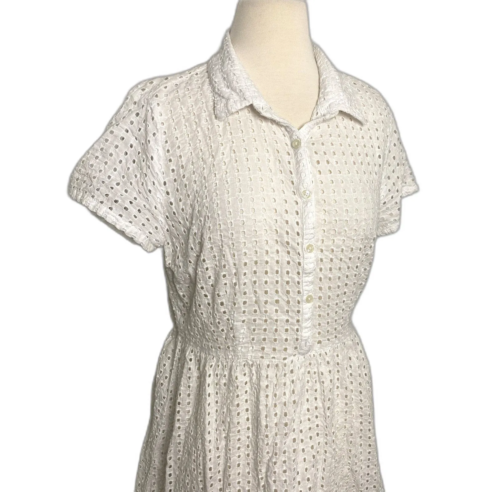 Old Navy White Eyelet Lace Mini Dress Short Sleeve Lightweight Cottagecore Sz M - Image 3