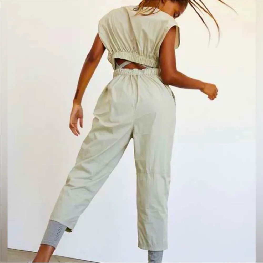 New Free People Movement Road Ahead Onesie Khaki Beige Cropped Jumpsuit - Image 3