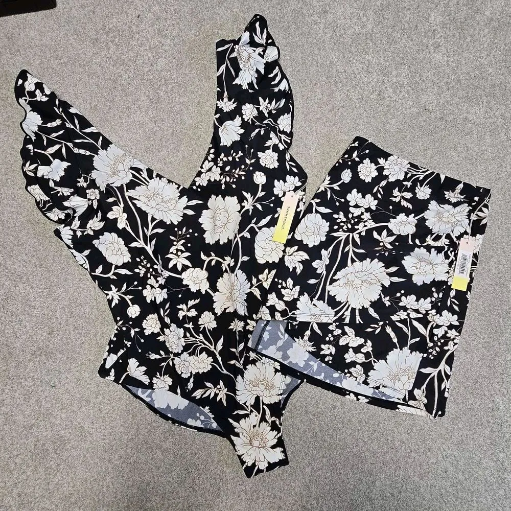 NEW Summersalt Ruffle Backflip One Piece Swimsuit Paradise Floral W/Skirt Sz 22 - Image 1