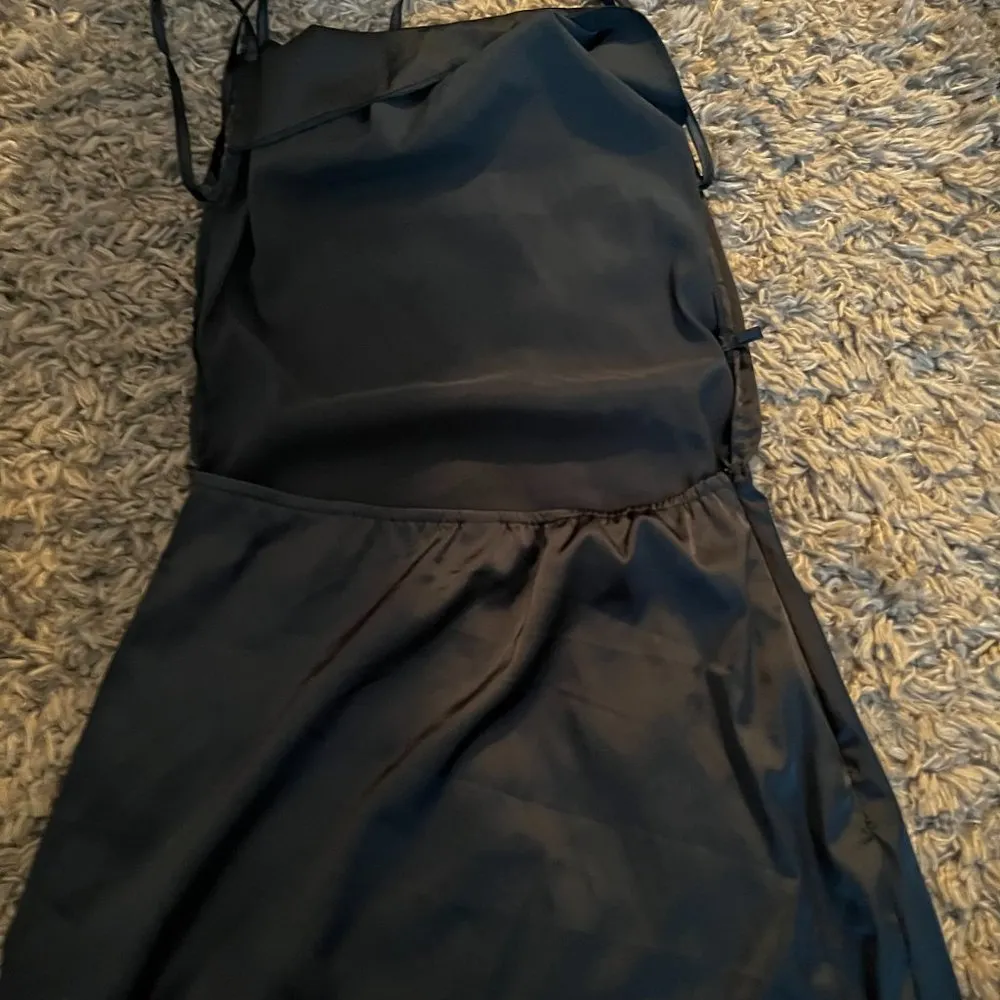 shein emerald backless bodycon dress size medium - Image 3