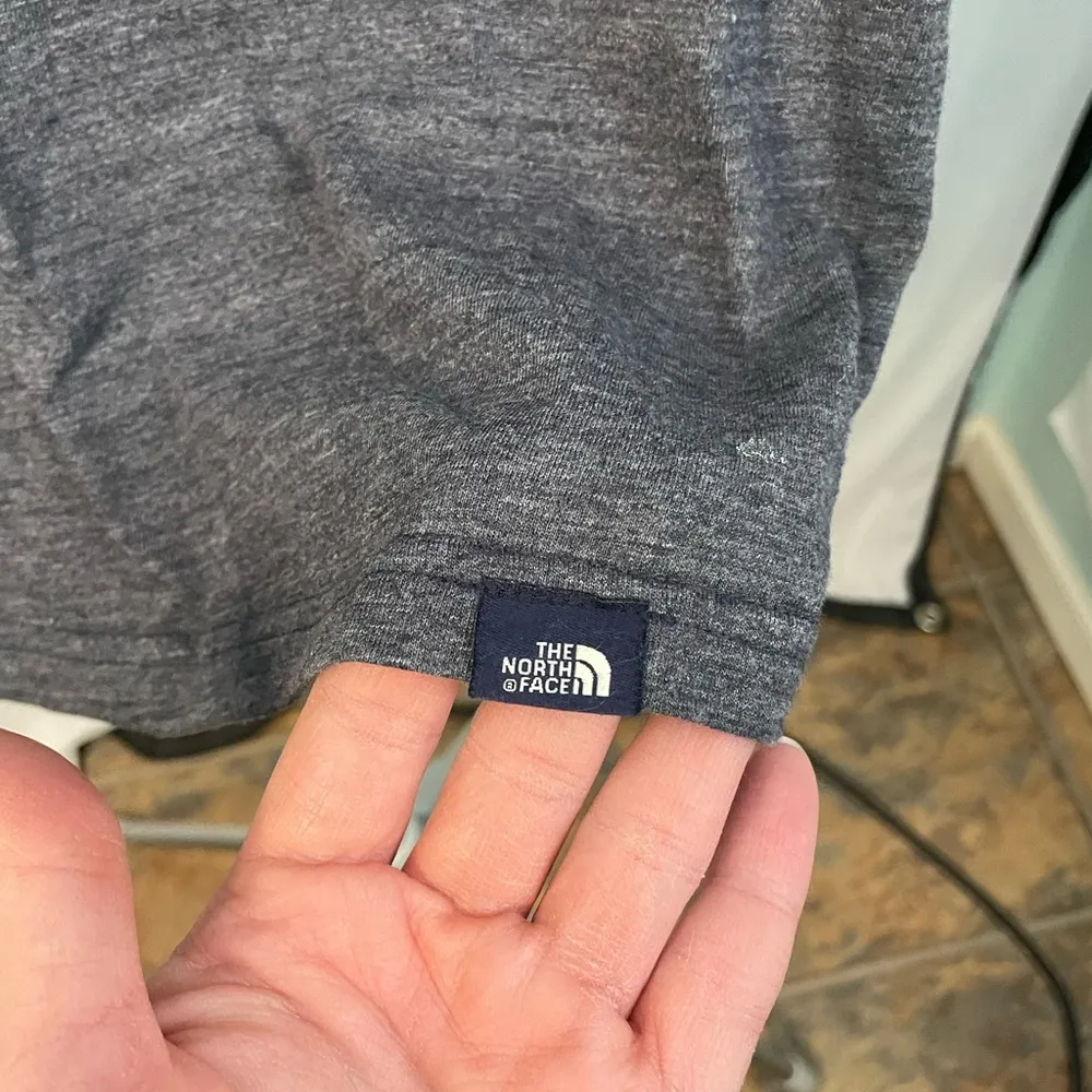 The North Face Gray‎ Shirt size XS - Image 2