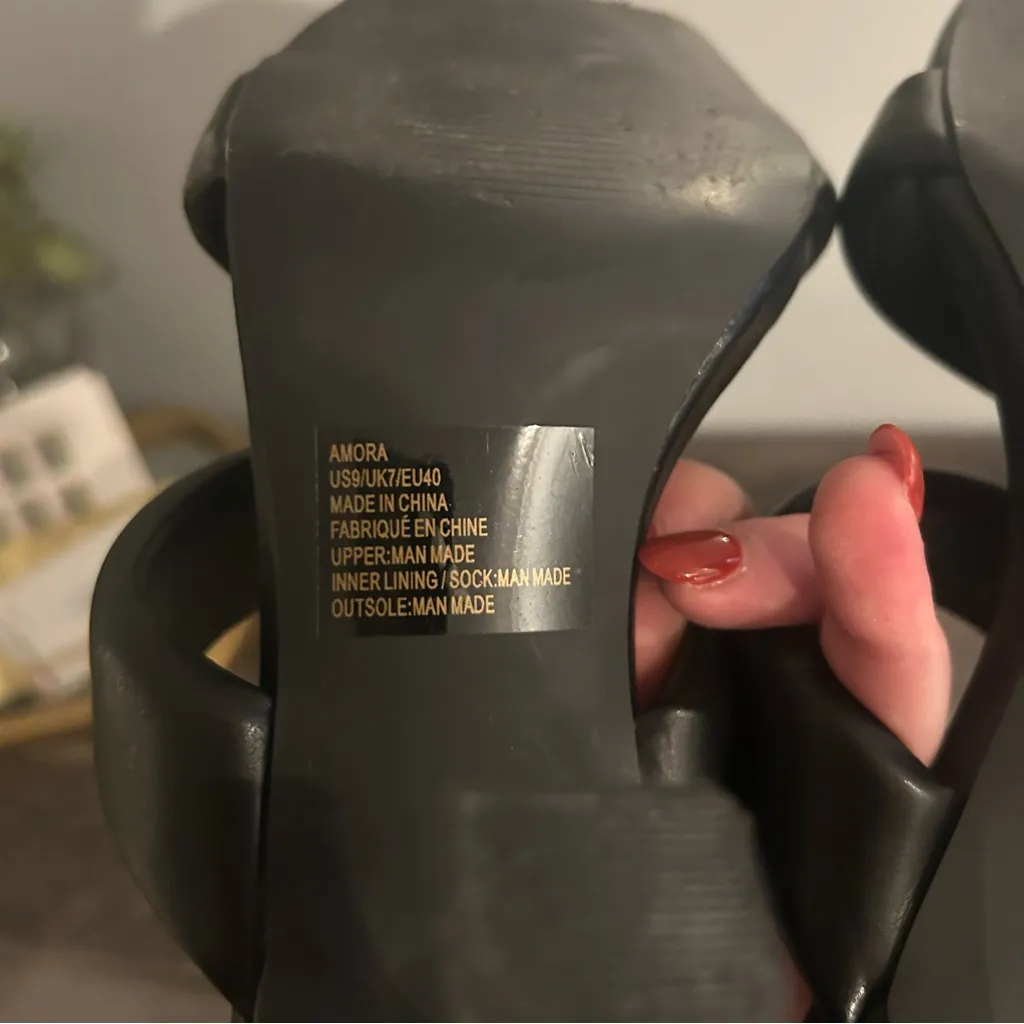 Shoe Dazzle Women's Black Caviar Faux Leather Amora Heeled Sandal - Image 6