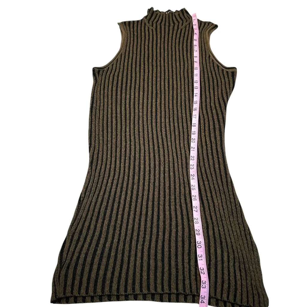 3/$15 ROCK & REPUBLIC sleeveless sweater - Image 3
