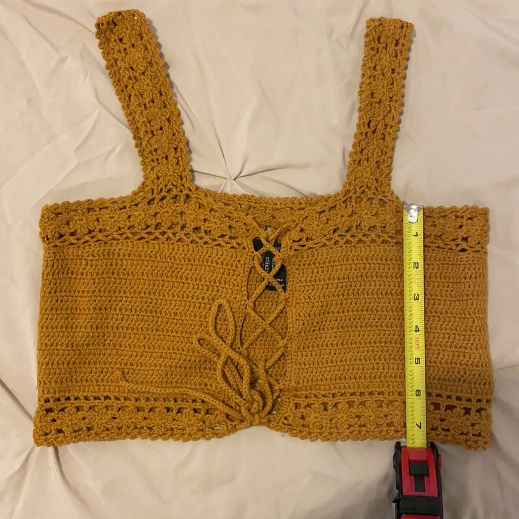 NWOT Crochet knit lace up golden yellow crop top Size Small - Image 5