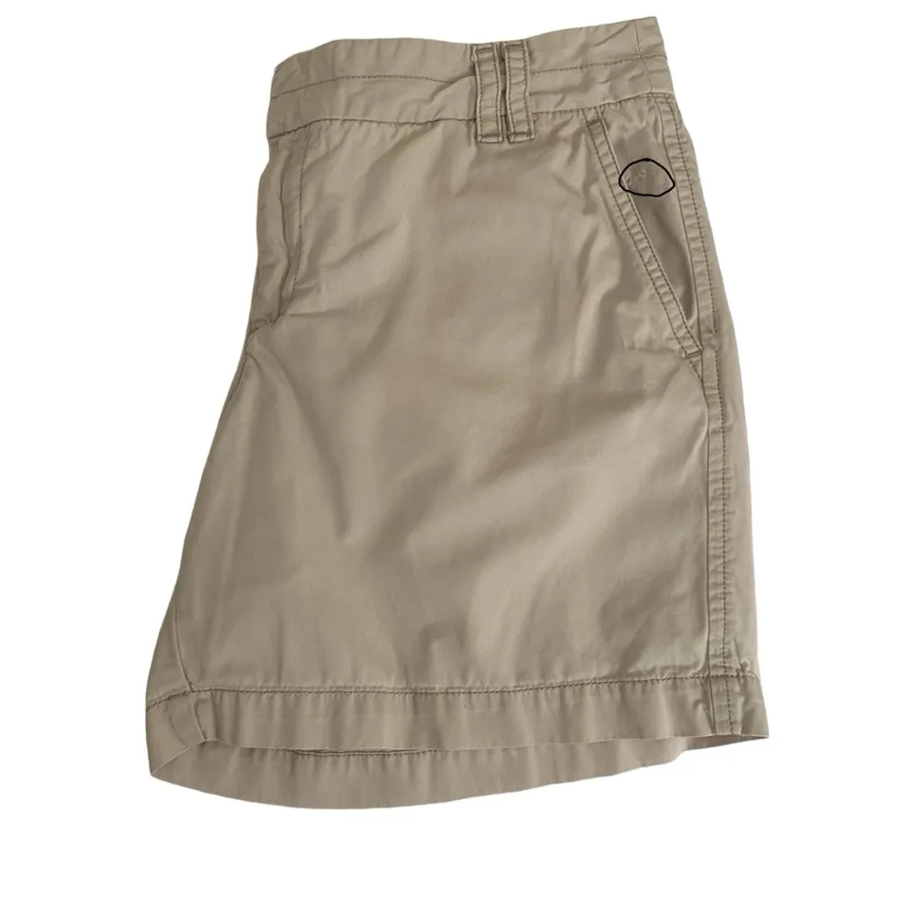 LOFT Classic Khaki Shorts Size 6 - Image 8