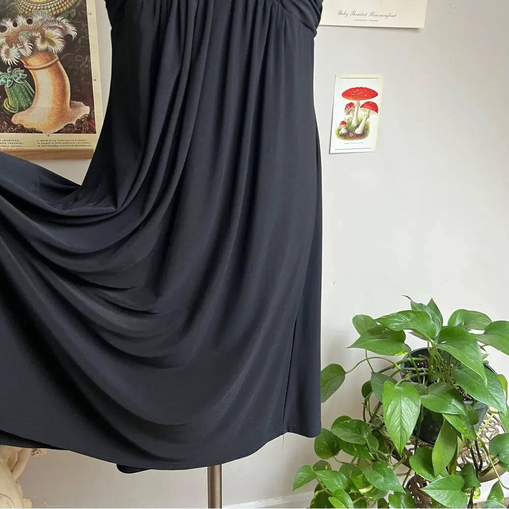 Black Ruffle Cocktail Dress Sweetheart Neckline size 8 medium - Image 3