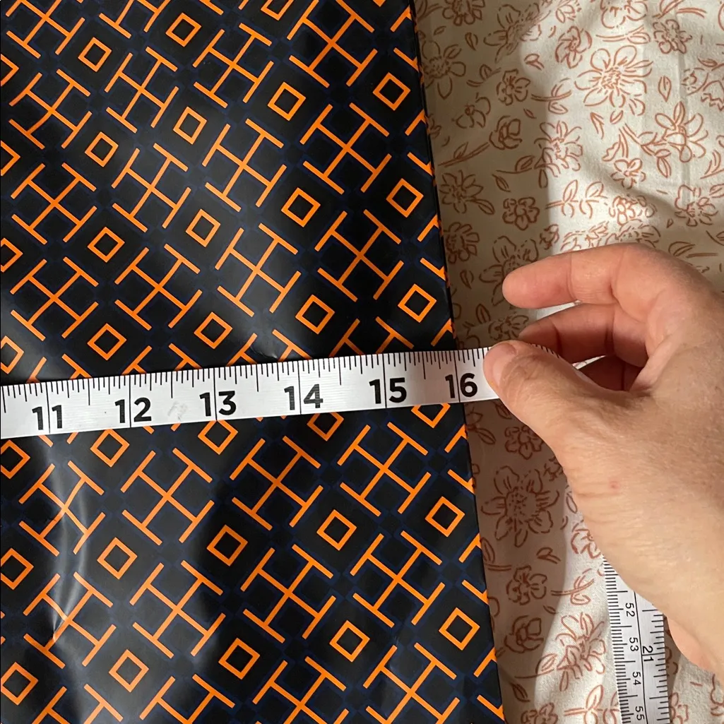 Tory Burch Black and Orange shopping bag - Image 4