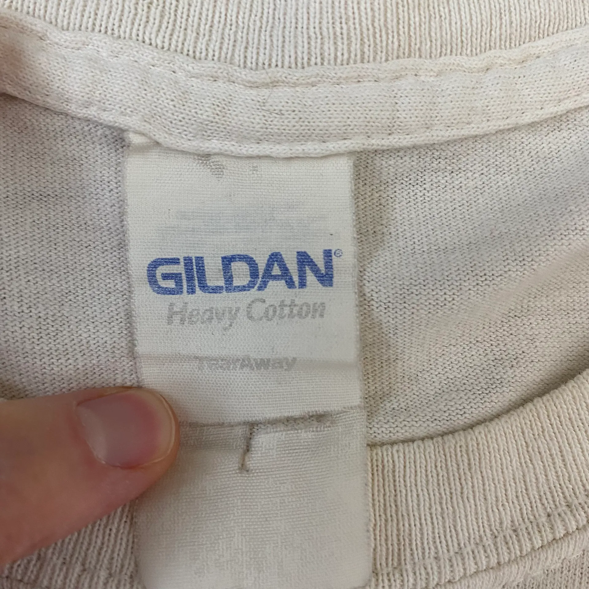 Gildan Pittsburgh Pa Longsleeve Crewneck off white t-shirt women size small - Image 10